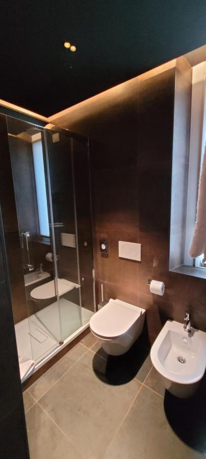 Santarella Guest House Милано Екстериор снимка