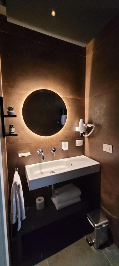 Santarella Guest House Милано Екстериор снимка